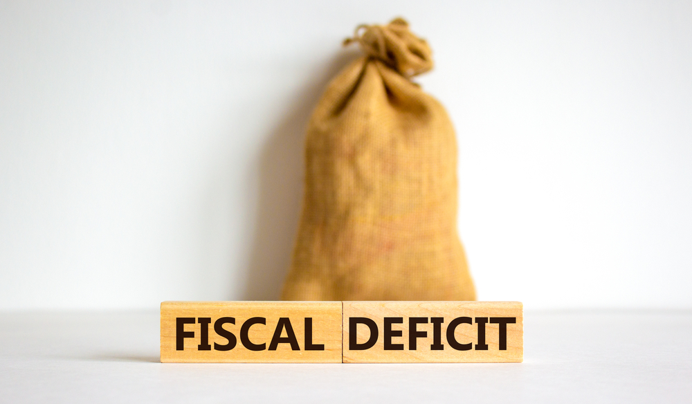 Fiscal Deficit at 9.3% of GDP in 2020-21: CGA
