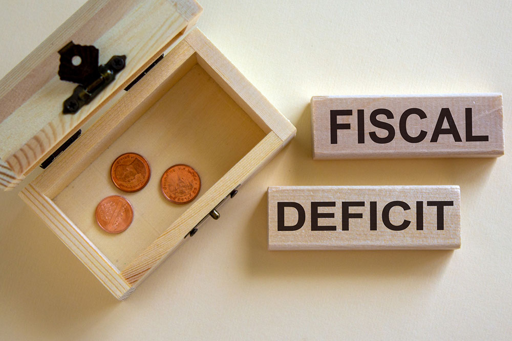 Fiscal Deficit Target Boosts Bonds